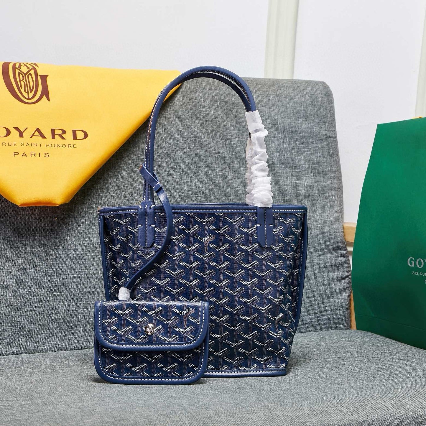 ๐ Coated Canvas Mini Tote Bag With Pouch