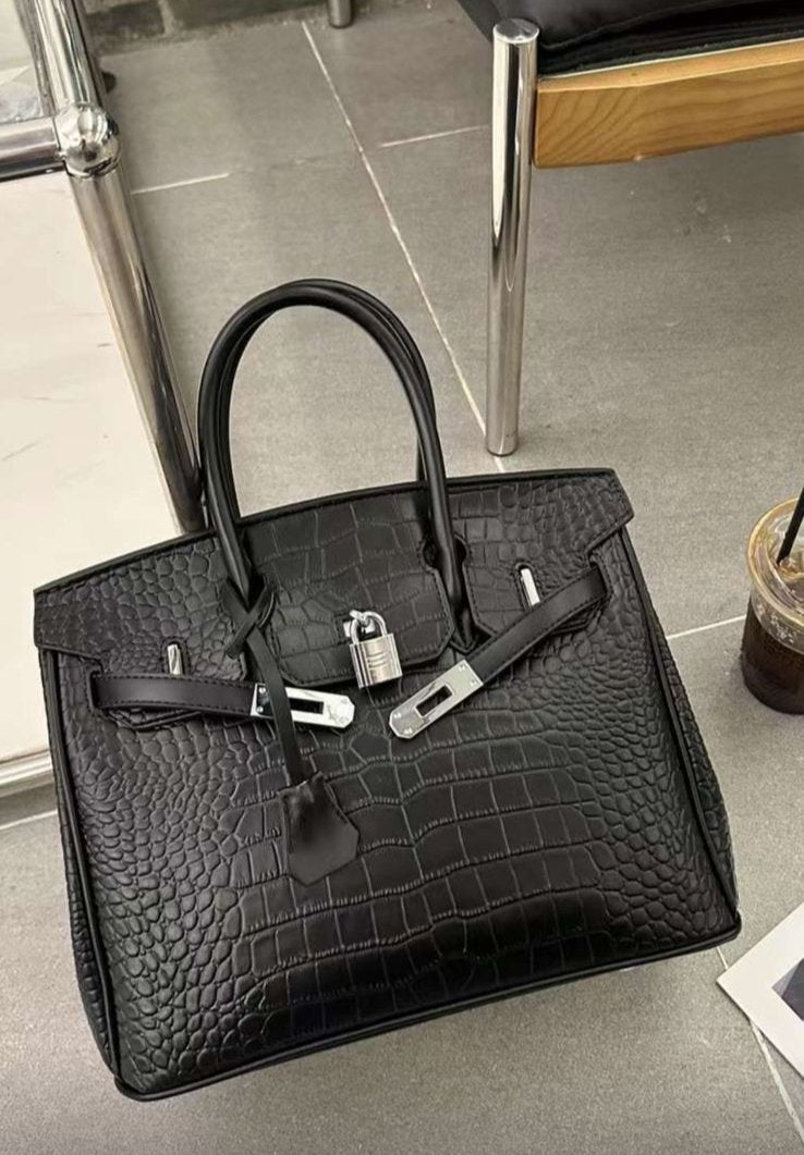 ๐ Shiny Crocodile Leather Palladium Hardware Bag 25cm