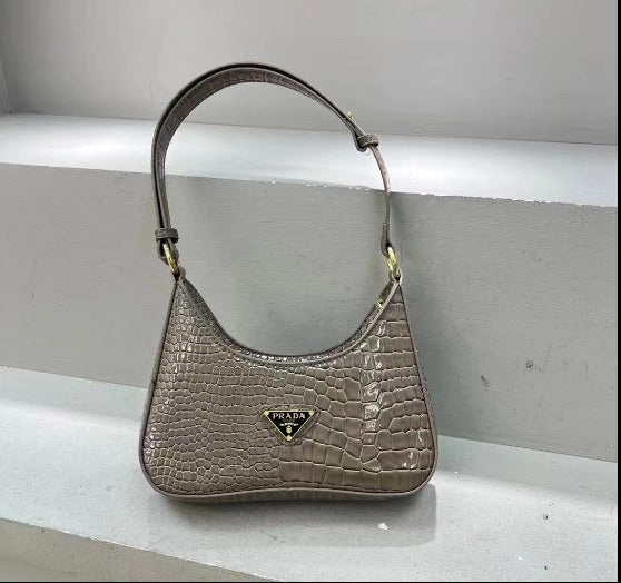 ๐ Kellie Kellie bag